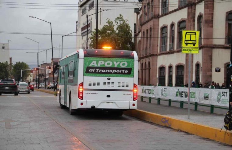 Por Metro Red, reacomodan a taxistas de bahía en Constitución (Eje Vial)