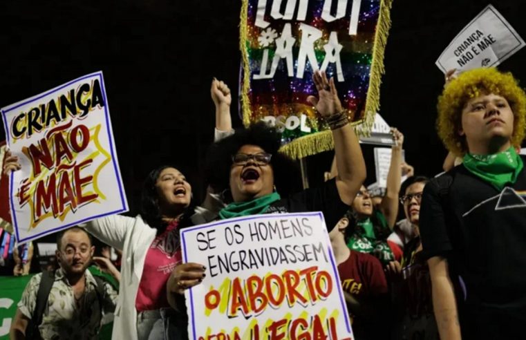 Miles de personas protestan en Brasil contra proyecto de ley que equipara el aborto con el homicidio