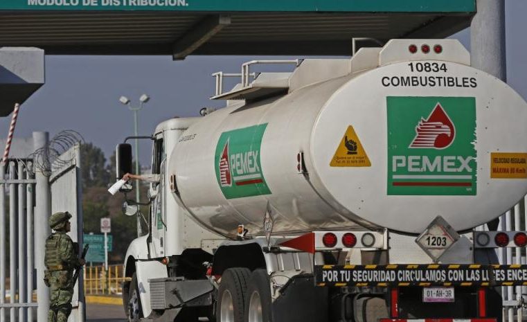 Pemex reporta pérdidas por 255 mil 937 mdp en el primer semestre del año