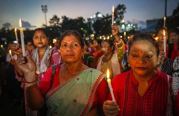 Crecen protestas en India por feminicidio en hospital de gobierno