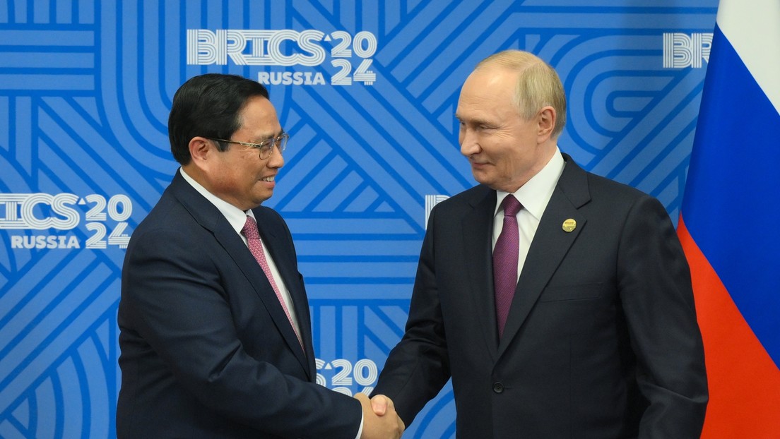 El primer ministro de Vietnam le hace un regalo ‘mítico’ a Putin por su cumpleaños