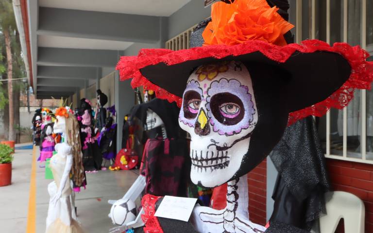 Habrá “megapuente” escolar en SLP por fiestas de Día de Muertos y Xantolo