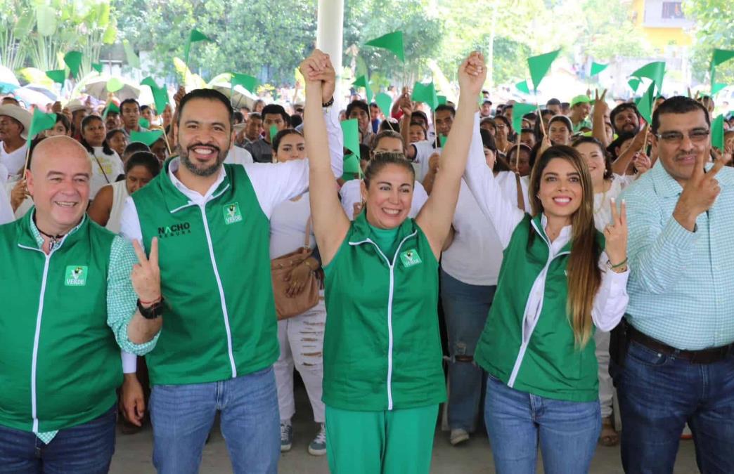 Alcaldesa de Axtla de Terrazas deja el PRI y se cambia al del gobernador, el Partido Verde