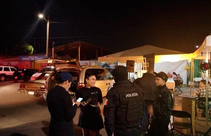 Suspenden con policias de SLP, 11 bailes clandestinos donde cobraban a los asistentes