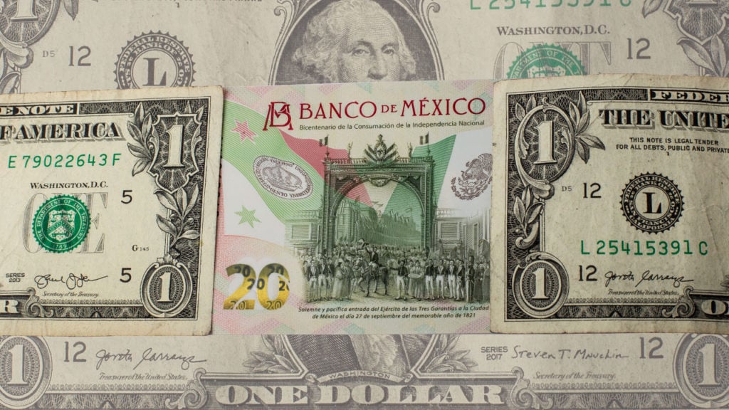 El dólar se cotiza en 20 pesos con 70 centavos