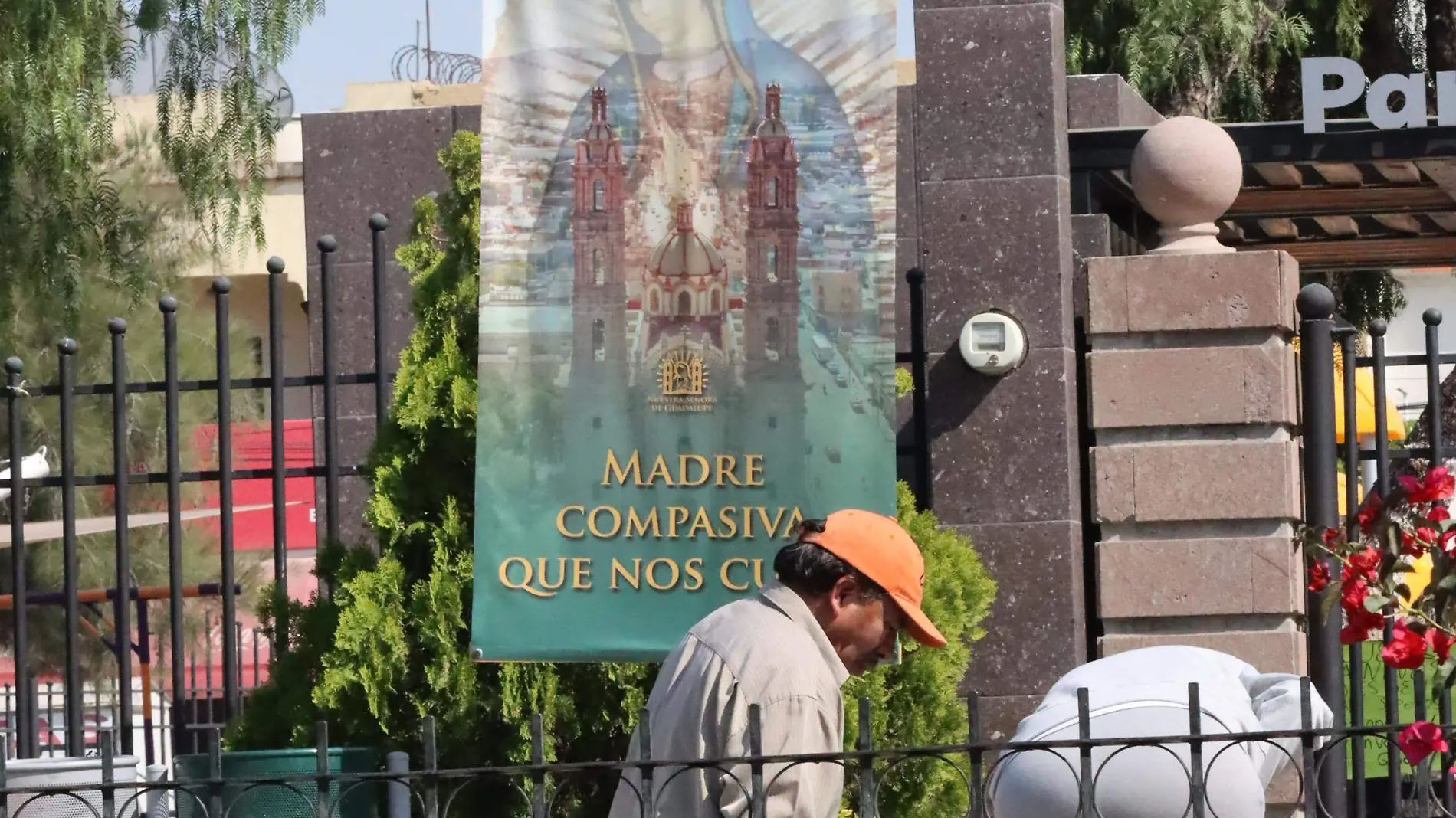 Mandas, tertulia y hasta discursos políticos en el Día de la Virgen de Guadalupe en SLP