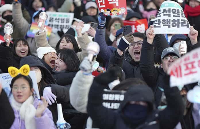 Parlamento surcoreano destituye de al presidente, Yoon Suk-yeol