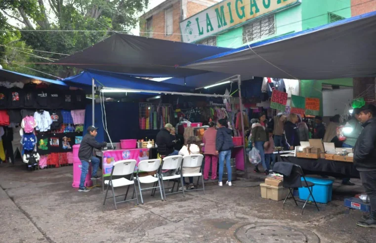 Ambulantes inundan alrededores de los mercados en la capital