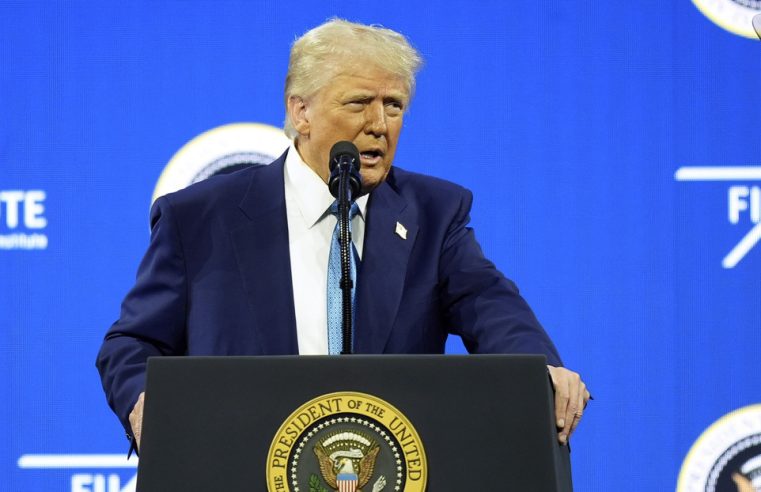“¿Que sus encuestas son buenas? ¡Por favor!”: Trump subraya la impopularidad de Zelenski