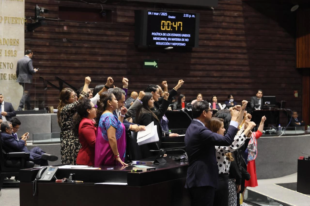 Diputados aprueban reforma que prohíbe el nepotismo, pero entrará en vigor hasta 2030
