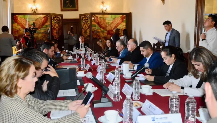 Despidos injustificados le cuestan millones al Ayuntamiento