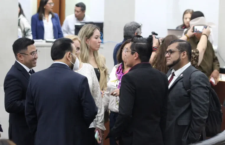 Diputadas y diputados se llevaron “Navidad” de 323 mil pesos cada uno